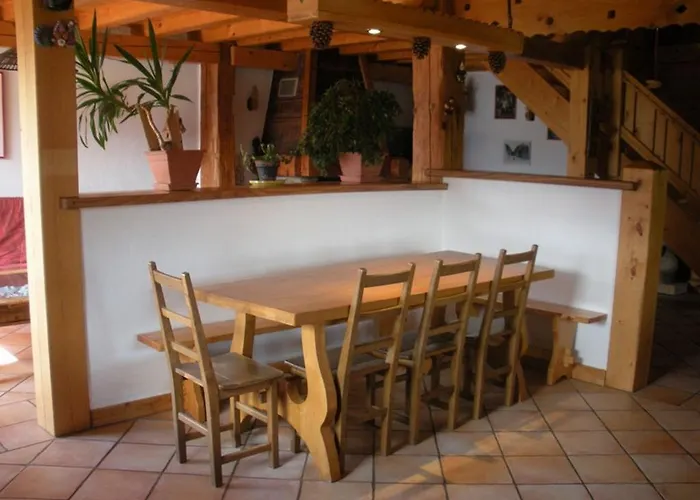 伊洛瓦底度假屋